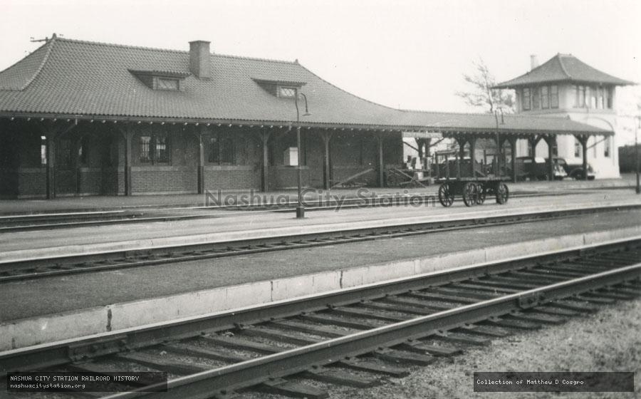 Postcard: New Haven Railroad, Buzzards Bay Railroad Station, Massachusetts